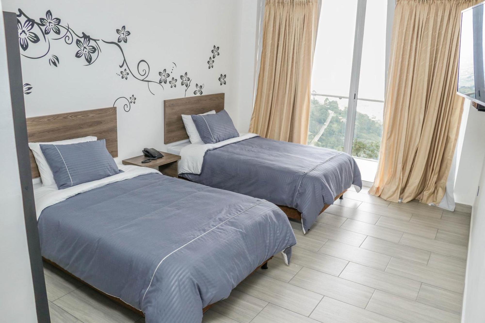 Hotel Entre Lomas 圣罗莎德卡瓦尔 外观 照片
